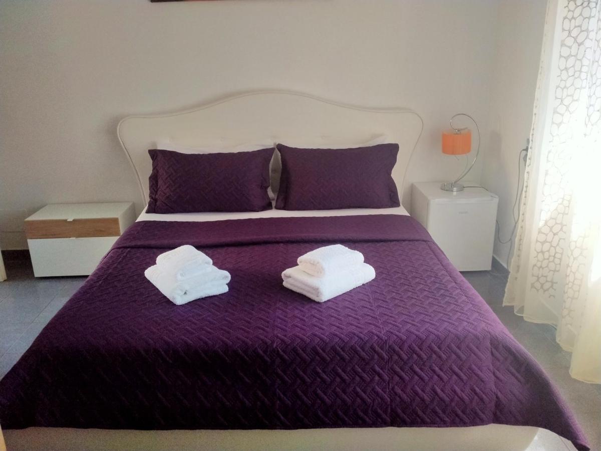 Orange Villa Hotel Tiranë Phòng bức ảnh