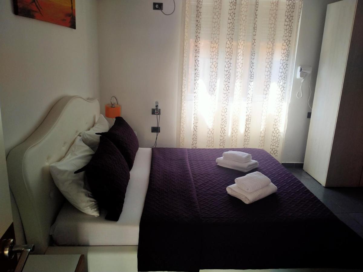 Orange Villa Hotel Tiranë Ngoại thất bức ảnh