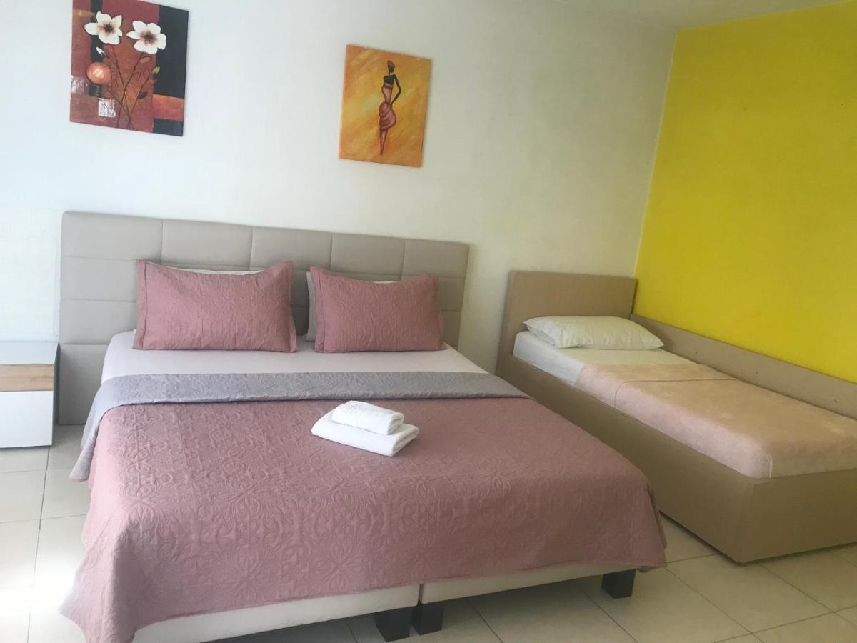 Orange Villa Hotel Tiranë Ngoại thất bức ảnh