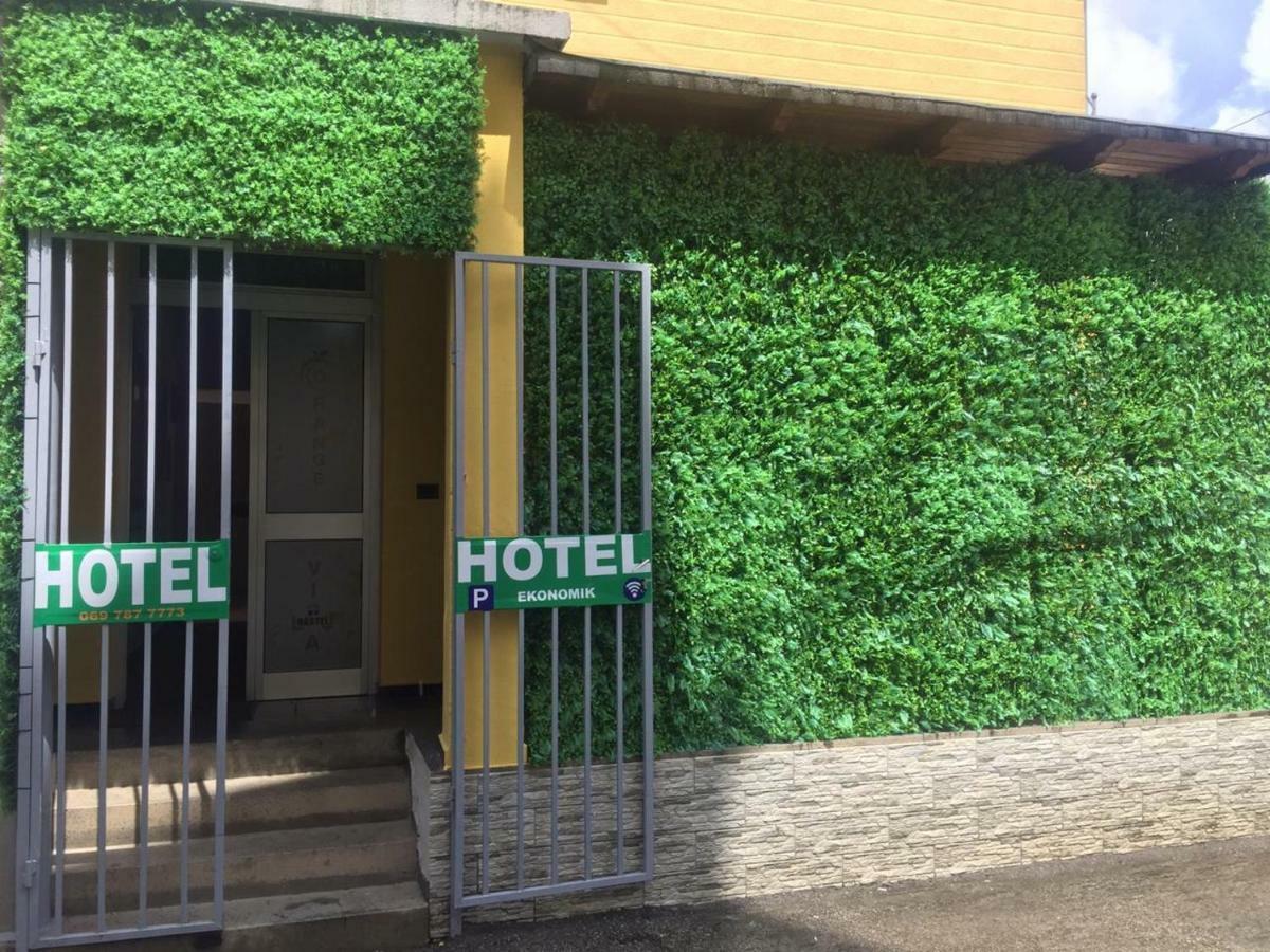 Orange Villa Hotel Tiranë Ngoại thất bức ảnh